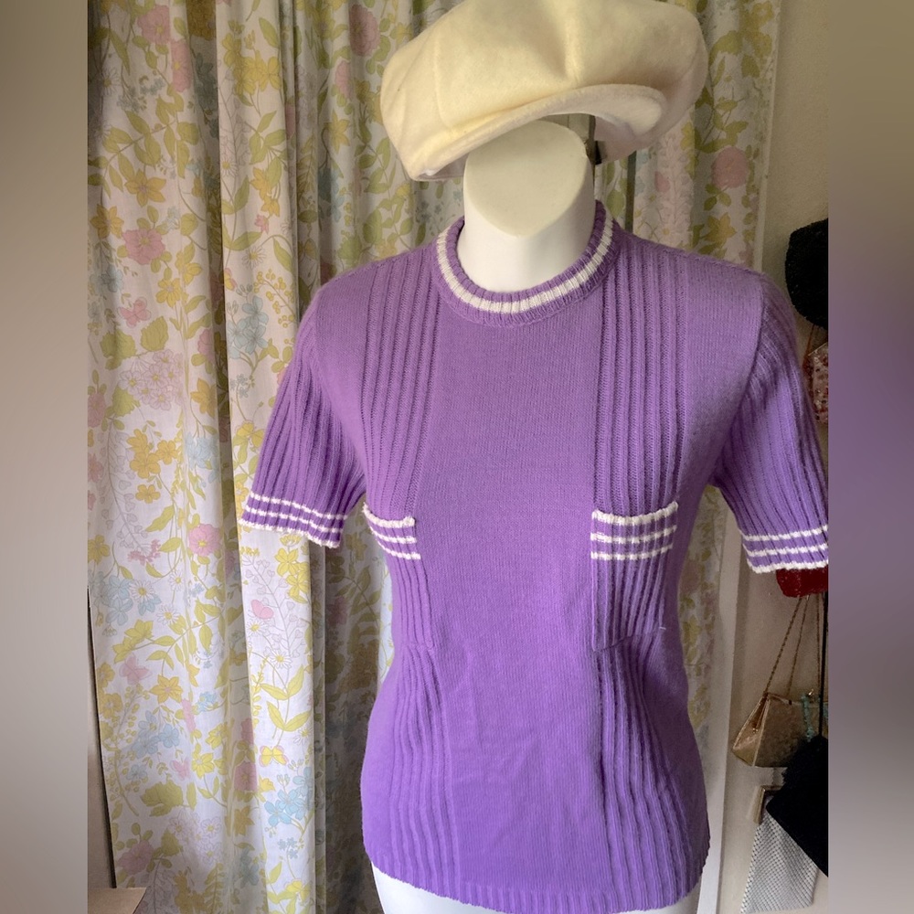 True vintage lavender ribbed knit mod knit sweater with strips